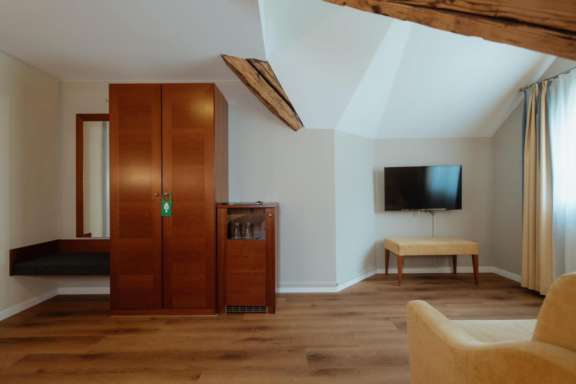 Parkhotel Schwert Weesen Bagian luar foto